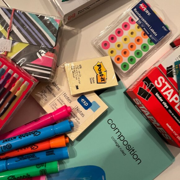 Office Supplies‎ (Mixed Lot - New!) Pens, Binder Clips, Notebook, More! - Picture 10 of 14